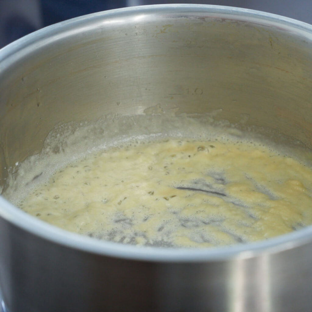 How to make roux - Mix and cook