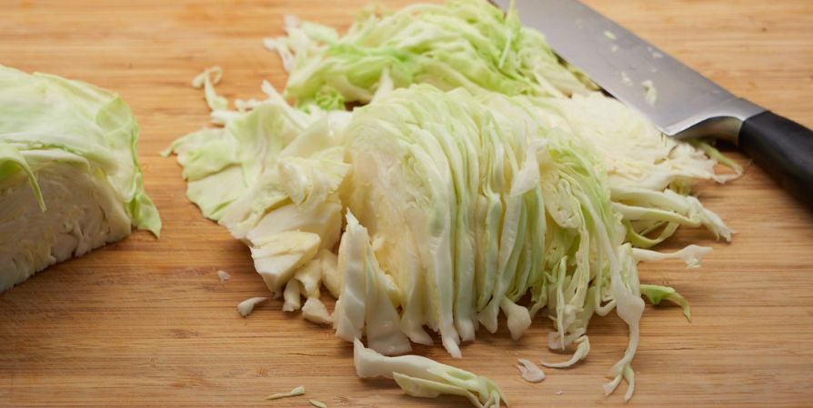 german cabbagge noodles cut cabbage